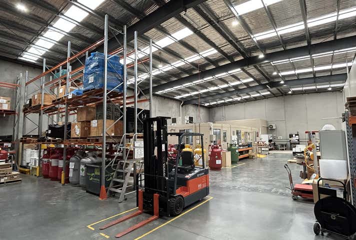 2/13-14 National Drive Hallam VIC 3803 - Image 2