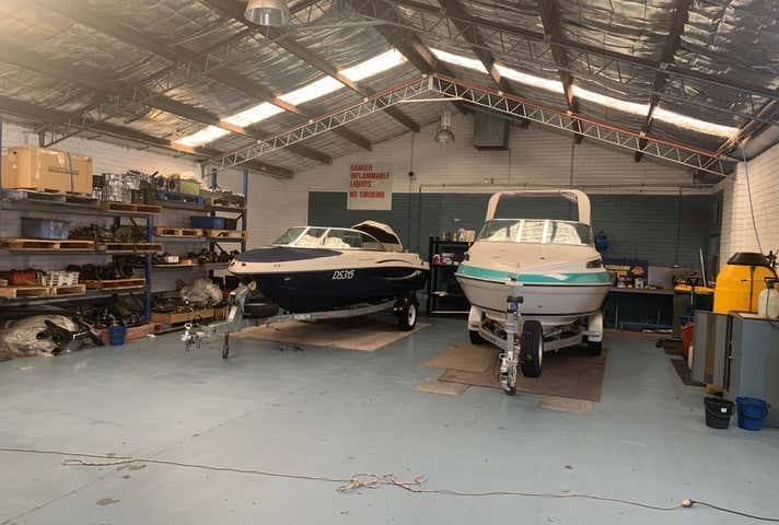 82 Elgee Road Midland WA 6056 - Image 15