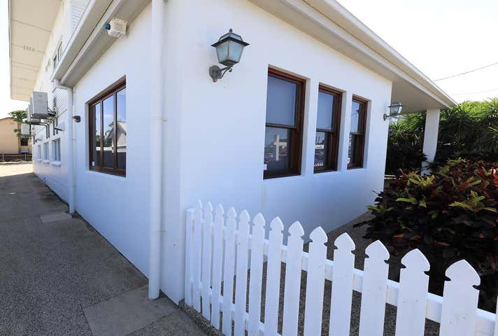 447-449 Draper Street Parramatta Park QLD 4870 - Image 4