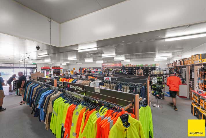 1&2, 4 Mount Finnigan Court Smithfield QLD 4878 - Image 4