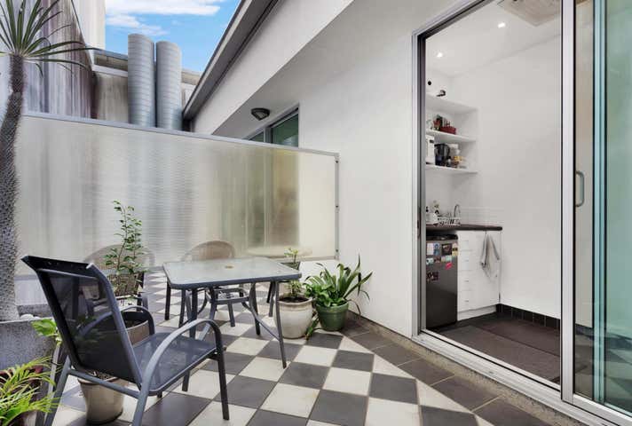 4/34 Commercial Road Newstead QLD 4006 - Image 11