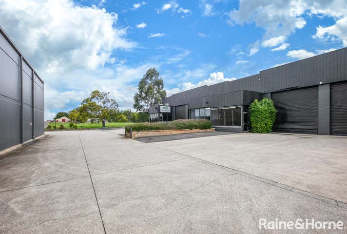 2/8 Ladd Road New Gisborne VIC 3438 - Image 3
