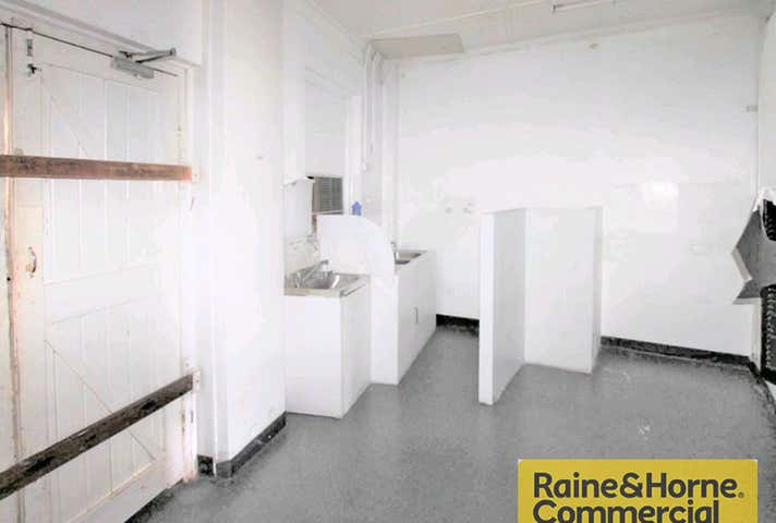 1/720 Gympie Road Chermside QLD 4032 - Image 4