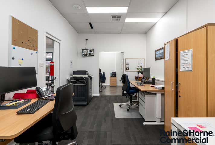 2/13 Arnott Street Edgeworth NSW 2285 - Image 2