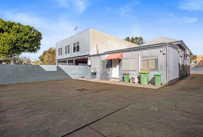 102 Cambridge Street West Leederville WA 6007 - Image 25