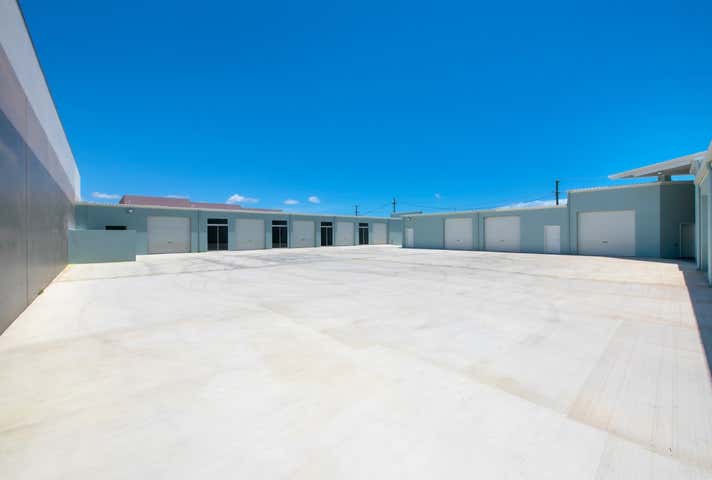 1/30 Civil Road Garbutt QLD 4814 - Image 4