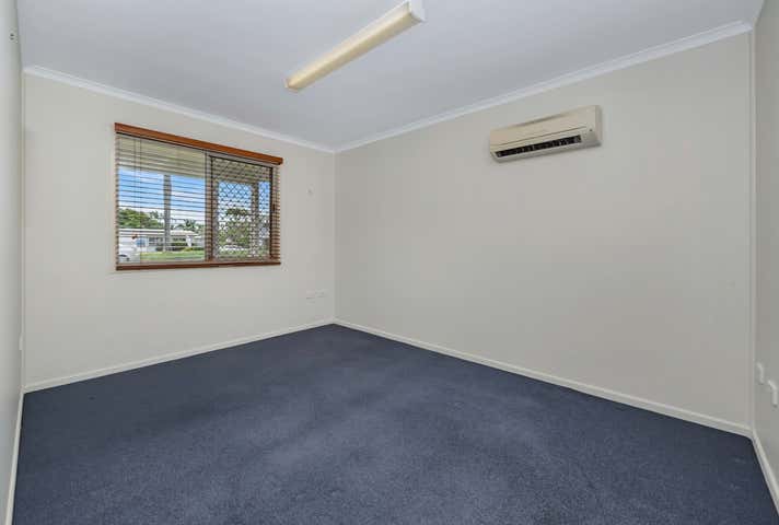 49 Thuringowa Drive Kirwan QLD 4817 - Image 9