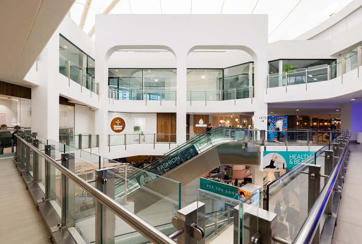 75 Surf Parade Broadbeach QLD 4218 - Image 3