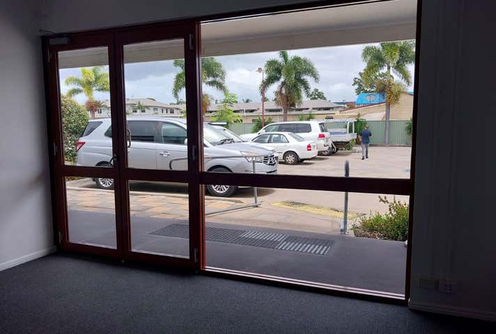 3/62 Main Street Pialba QLD 4655 - Image 3