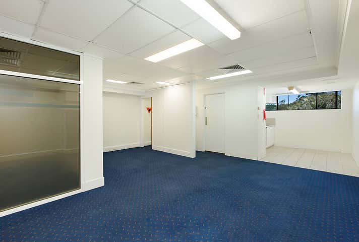 64 Griffith Street Coolangatta QLD 4225 - Image 9