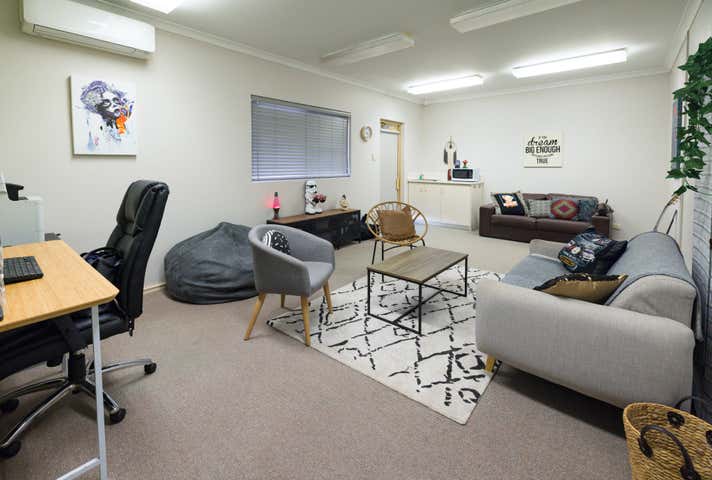 7/3 Benjamin Way Rockingham WA 6168 - Image 4