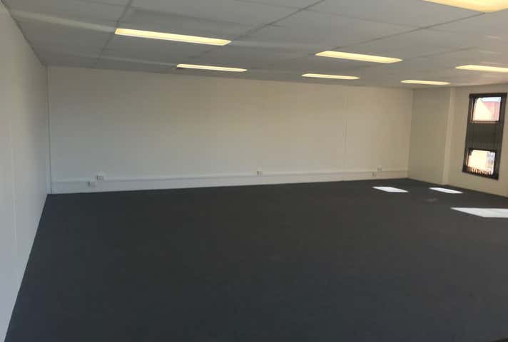 24 Ernest Clark Rd Canning Vale WA 6155 - Image 5