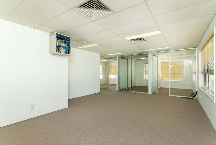 7/5 Executive Drive Burleigh Waters QLD 4220 - Image 5