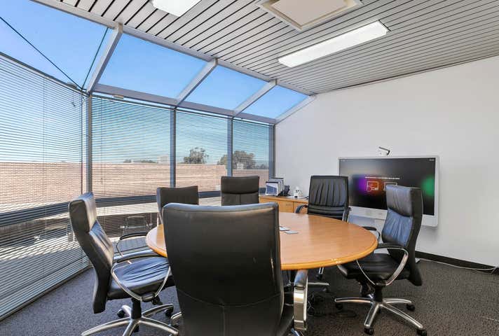 35 Peel Road O'Connor WA 6163 - Image 12