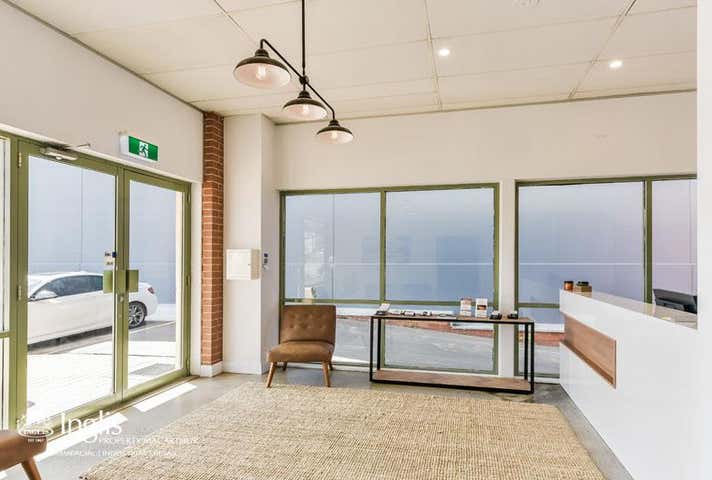 1/302 Camden Valley Way Narellan NSW 2567 - Image 3