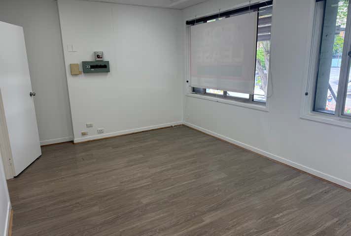 245 Albert Street Brisbane City QLD 4000 - Image 12