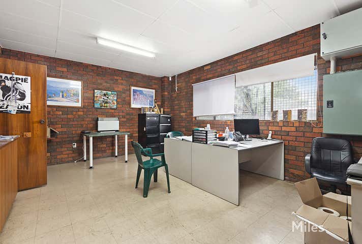 19 Lipton Drive Thomastown VIC 3074 - Image 6