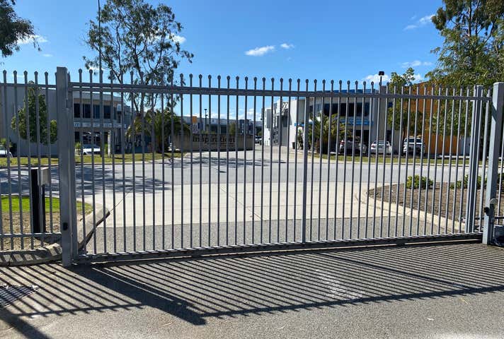 8/253 Gnangara Road Wangara WA 6065 - Image 4