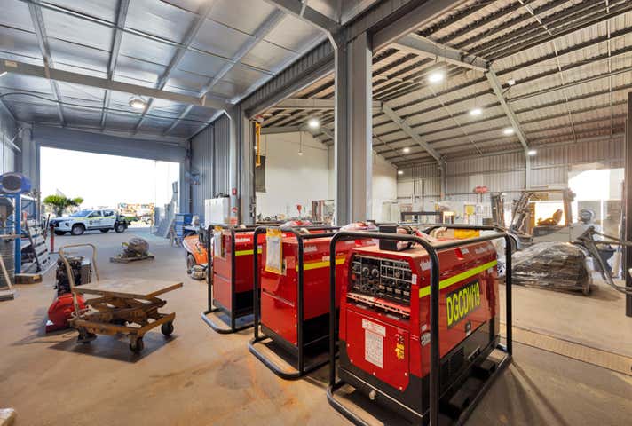 44-46 Enterprise Street Paget QLD 4740 - Image 7