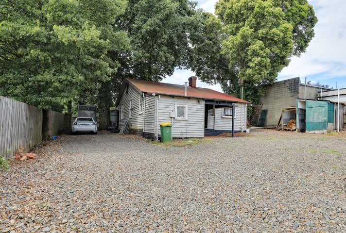 81  Main Street Gembrook VIC 3783 - Image 3