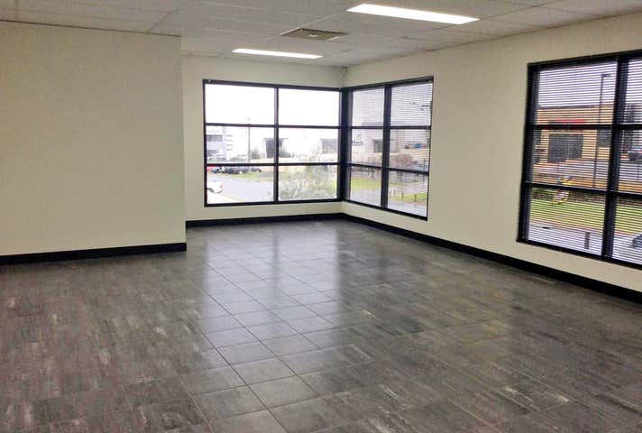 32 Lancaster Road Wangara WA 6065 - Image 5