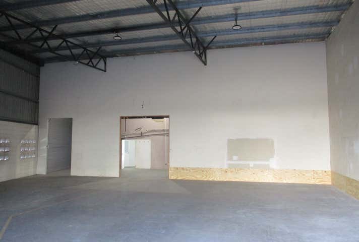 Shop 4 & 5, 165-175 English Street Manunda QLD 4870 - Image 4