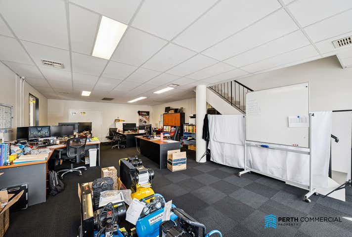 1/19 Mordaunt Circuit Canning Vale WA 6155 - Image 6