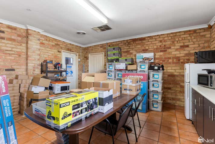 2/18 Keates Road Armadale WA 6112 - Image 23