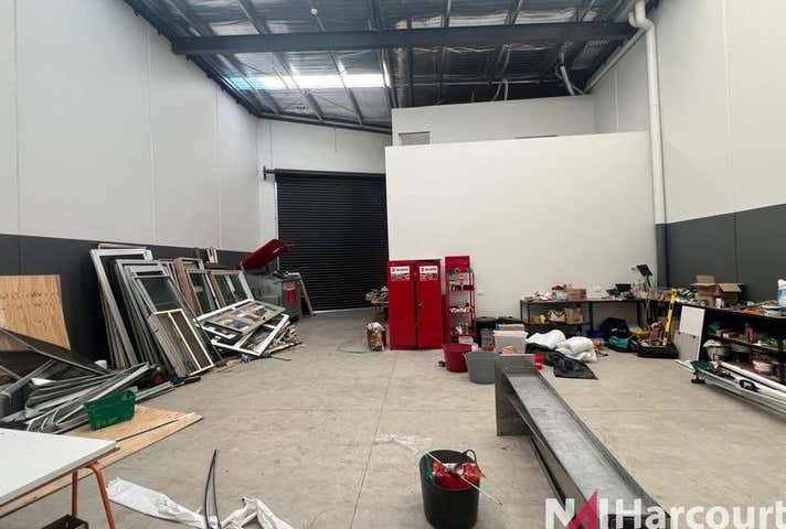 8/30 Heaths Court Mill Park VIC 3082 - Image 2