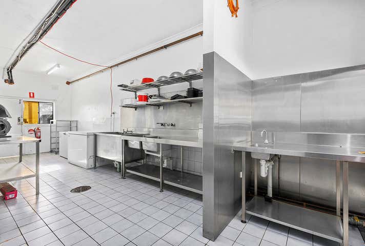 11 Cranbourne Place Cranbourne VIC 3977 - Image 6