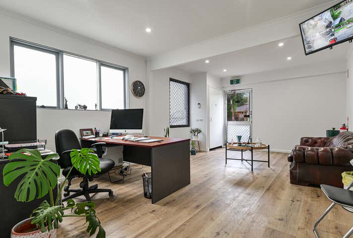 10 Jesmond Road Croydon VIC 3136 - Image 3