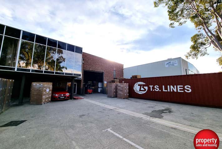 Unit 2, 16 Essex Street Minto NSW 2566 - Image 2