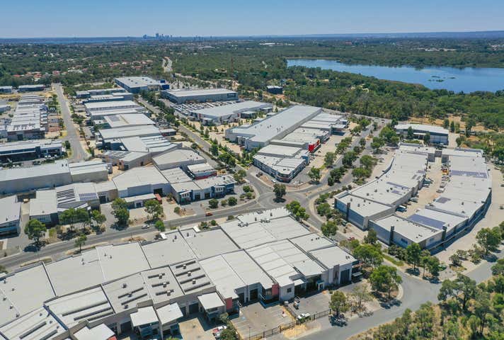 2/30 Discovery Drive Bibra Lake WA 6163 - Image 19