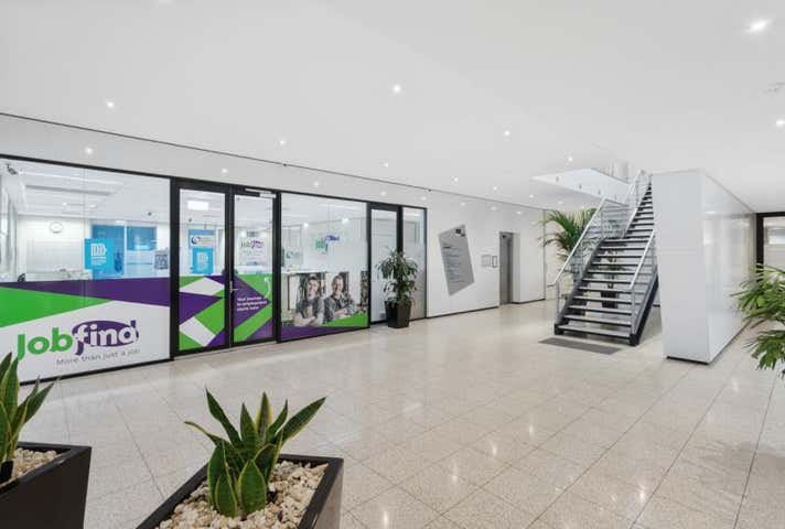 4/40 Montclair Avenue Glen Waverley VIC 3150 - Image 3