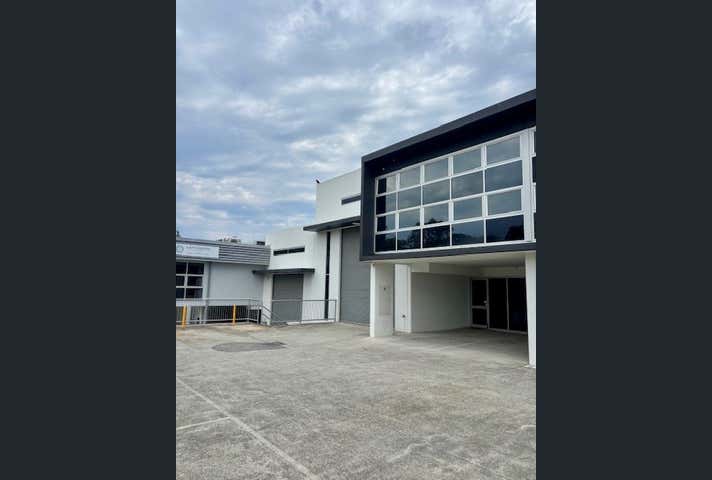 507 Olsen Ave Southport QLD 4215 - Image 2