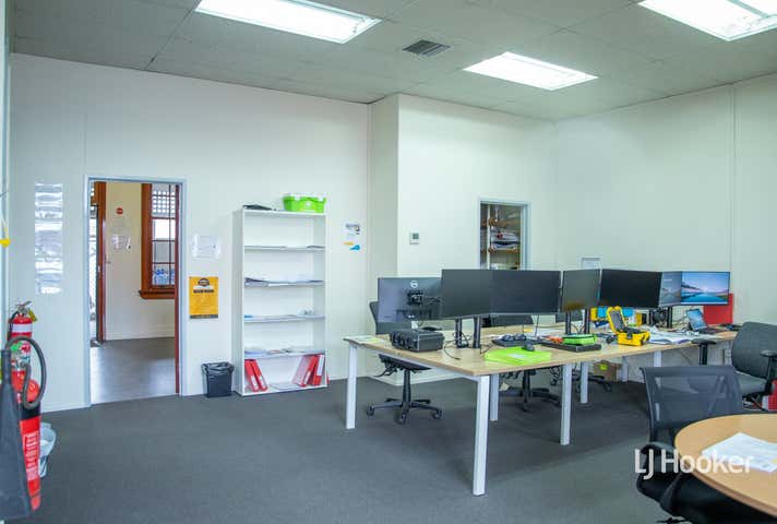 72 McDowall Street Roma QLD 4455 - Image 5