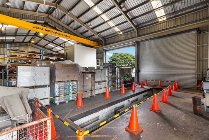 2/303 Taylor Street Wilsonton QLD 4350 - Image 4