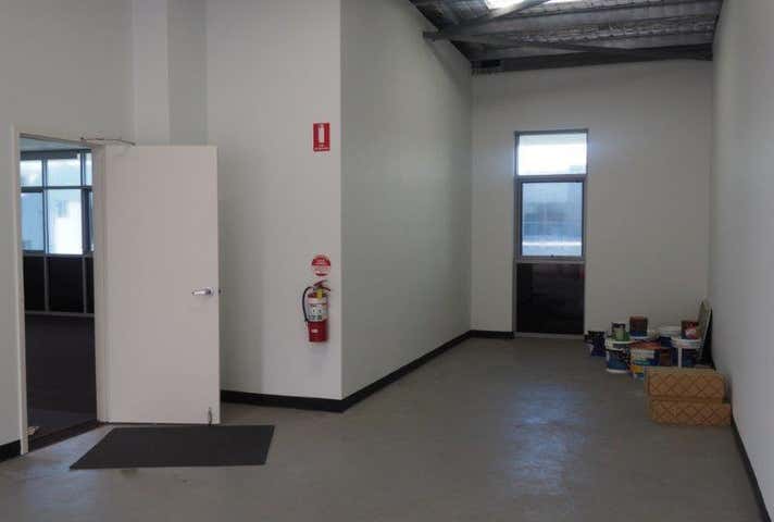 26 Distinction Rd Wangara WA 6065 - Image 20