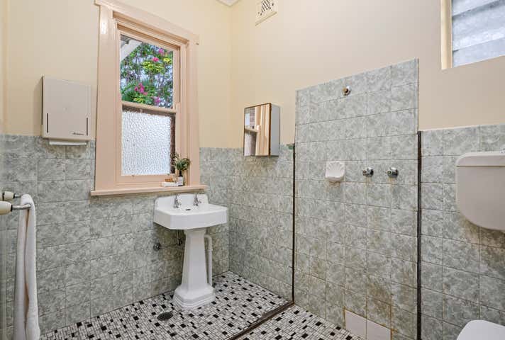 748 Young Street Albury NSW 2640 - Image 15