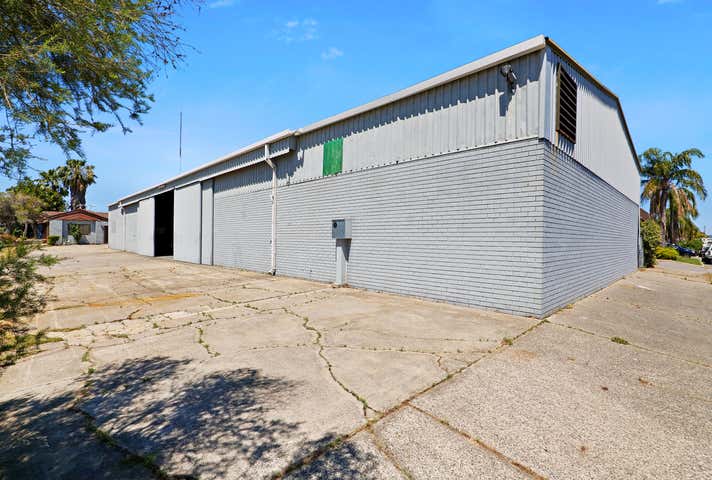 25 Renou Street Queens Park WA 6107 - Image 6