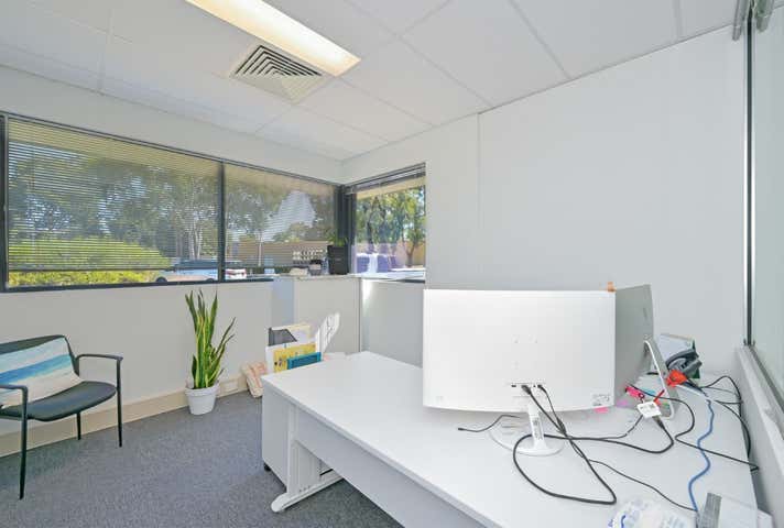 10 Brodie-Hall Drive Bentley WA 6102 - Image 6