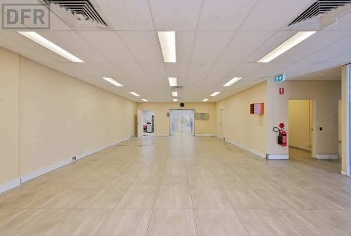 49 Howson Way Bibra Lake WA 6163 - Image 19