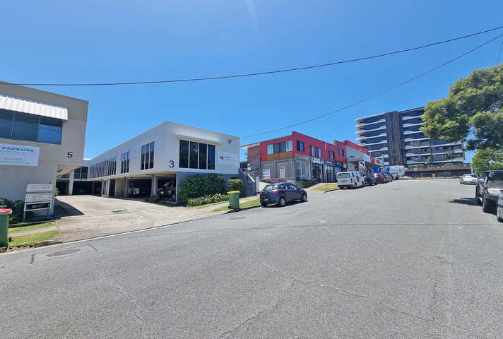 3 Glenelg Avenue Mermaid Beach QLD 4218 - Image 10