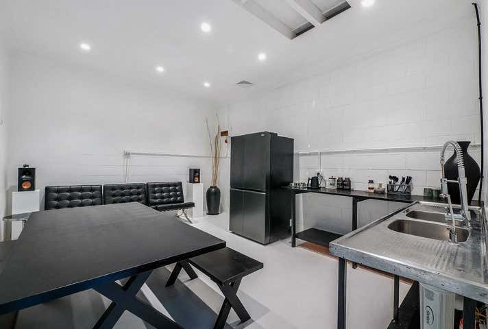 4 Ti-Tree Place Byron Bay NSW 2481 - Image 6