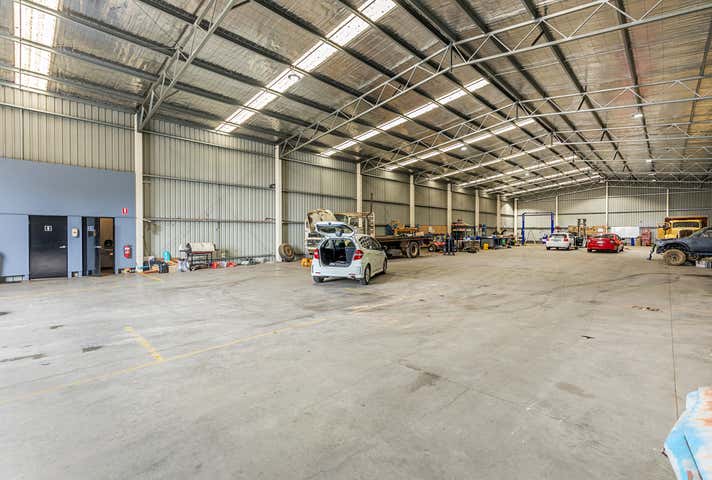 8 Maynard Drive Epsom VIC 3551 - Image 4