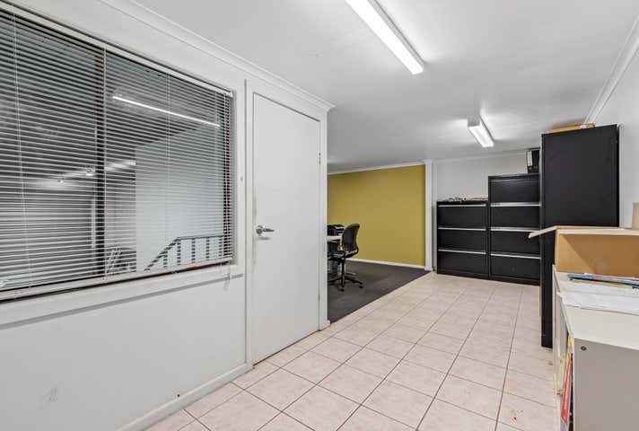 9/12-20 James Court Tottenham VIC 3012 - Image 9