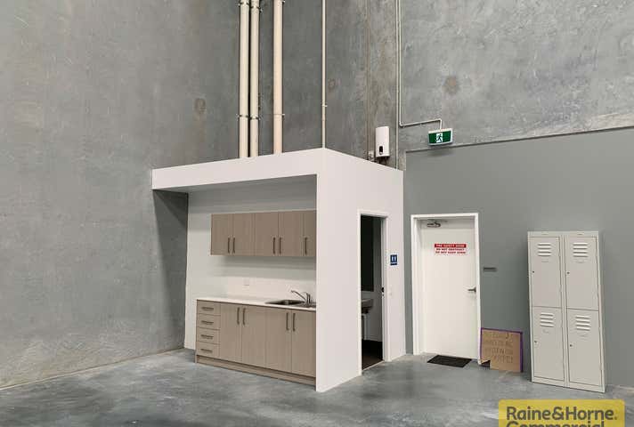 31 Barley Place Canning Vale WA 6155 - Image 7