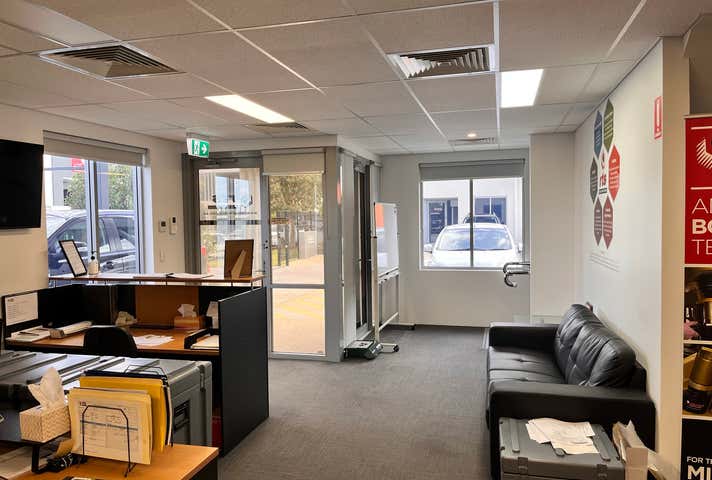 1/4 Focal Way Bayswater WA 6053 - Image 2