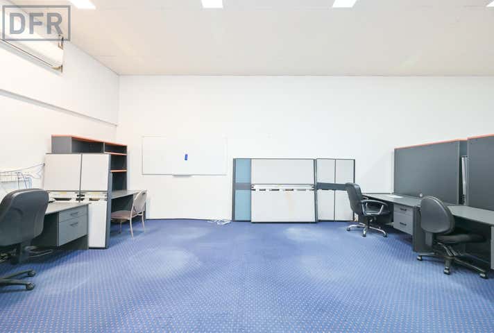 2/1808 Albany Highway Kenwick WA 6107 - Image 13