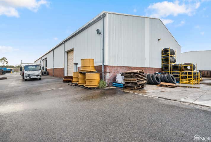 6 Kingscote Street Kewdale WA 6105 - Image 14